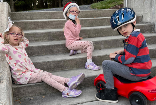 Flyso children at play