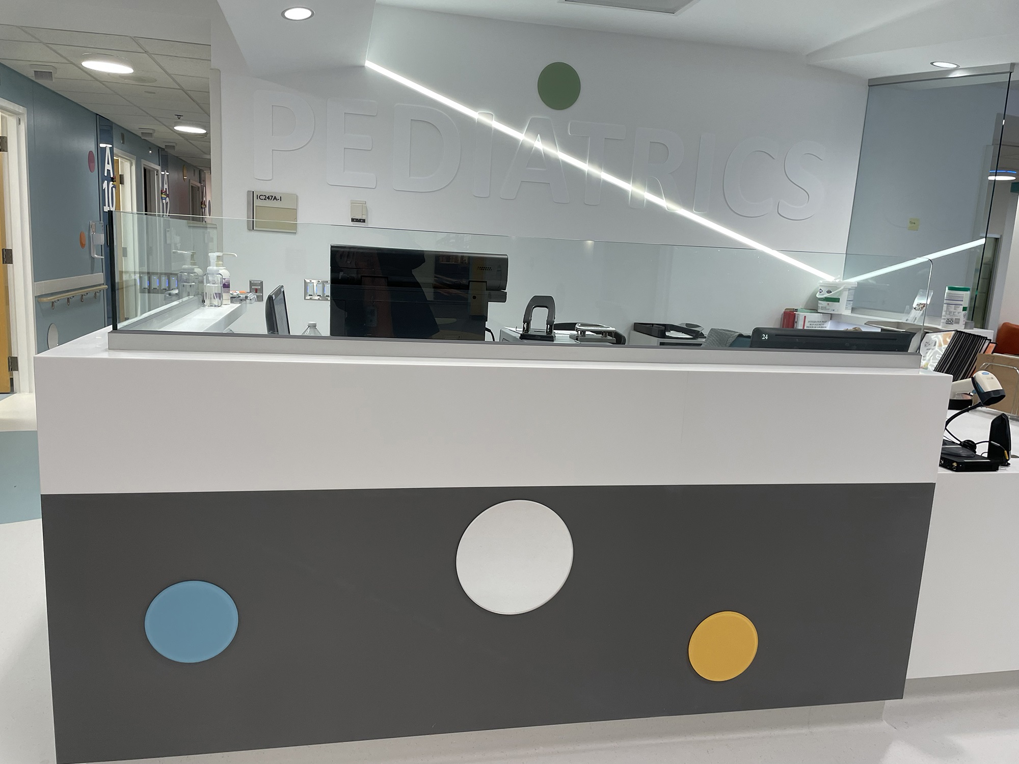 NIH Clinical Center Pediatric Clinic Front Desk