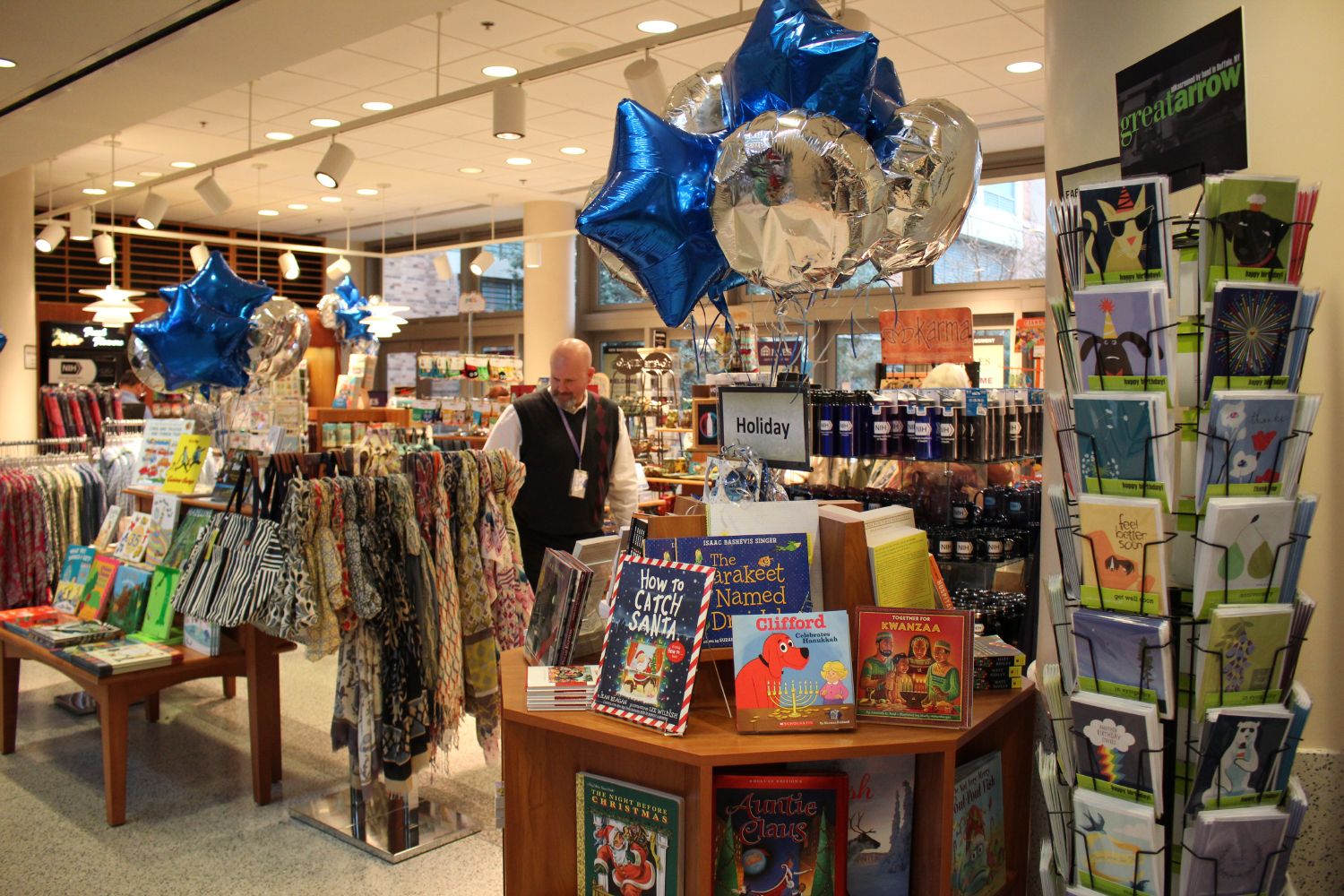 The atrium gift shop re-opened under management of the Foundation for the Advancement of Education in the Sciences in 2016.