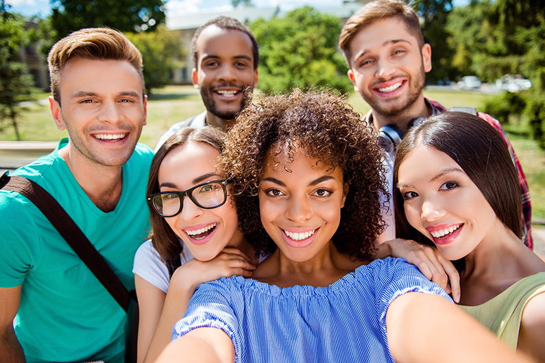 Six people take a selfie