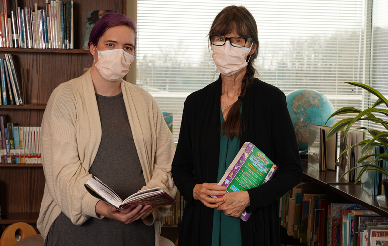 Librarians at the NIH Patient Library